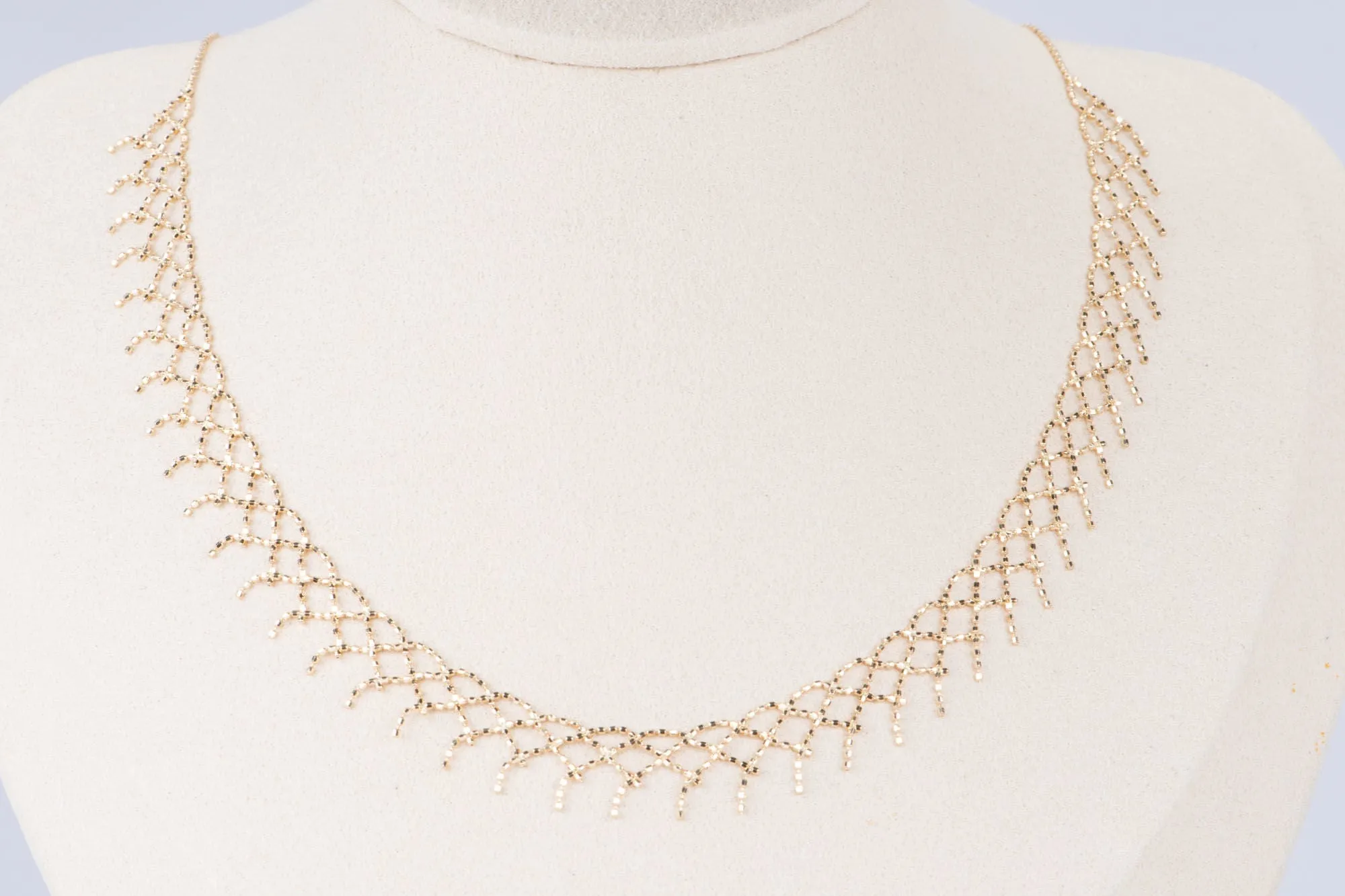 18K Gold Delicate Lace Necklace 4.4g R4524