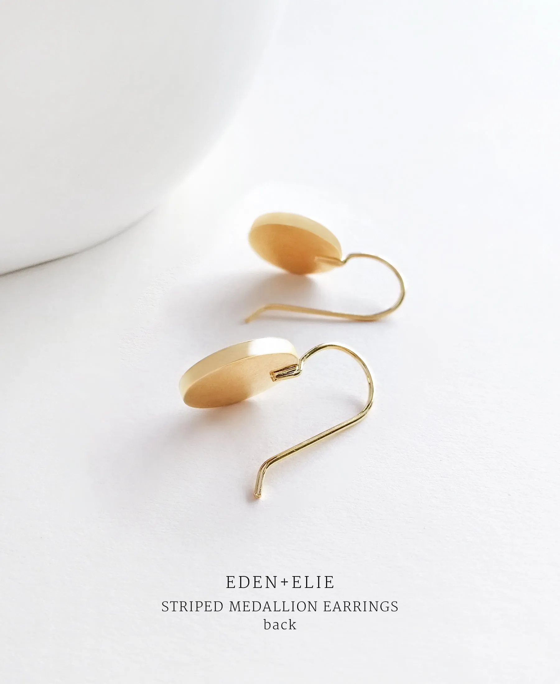 EDEN + ELIE Striped Medallion drop earrings - kimono