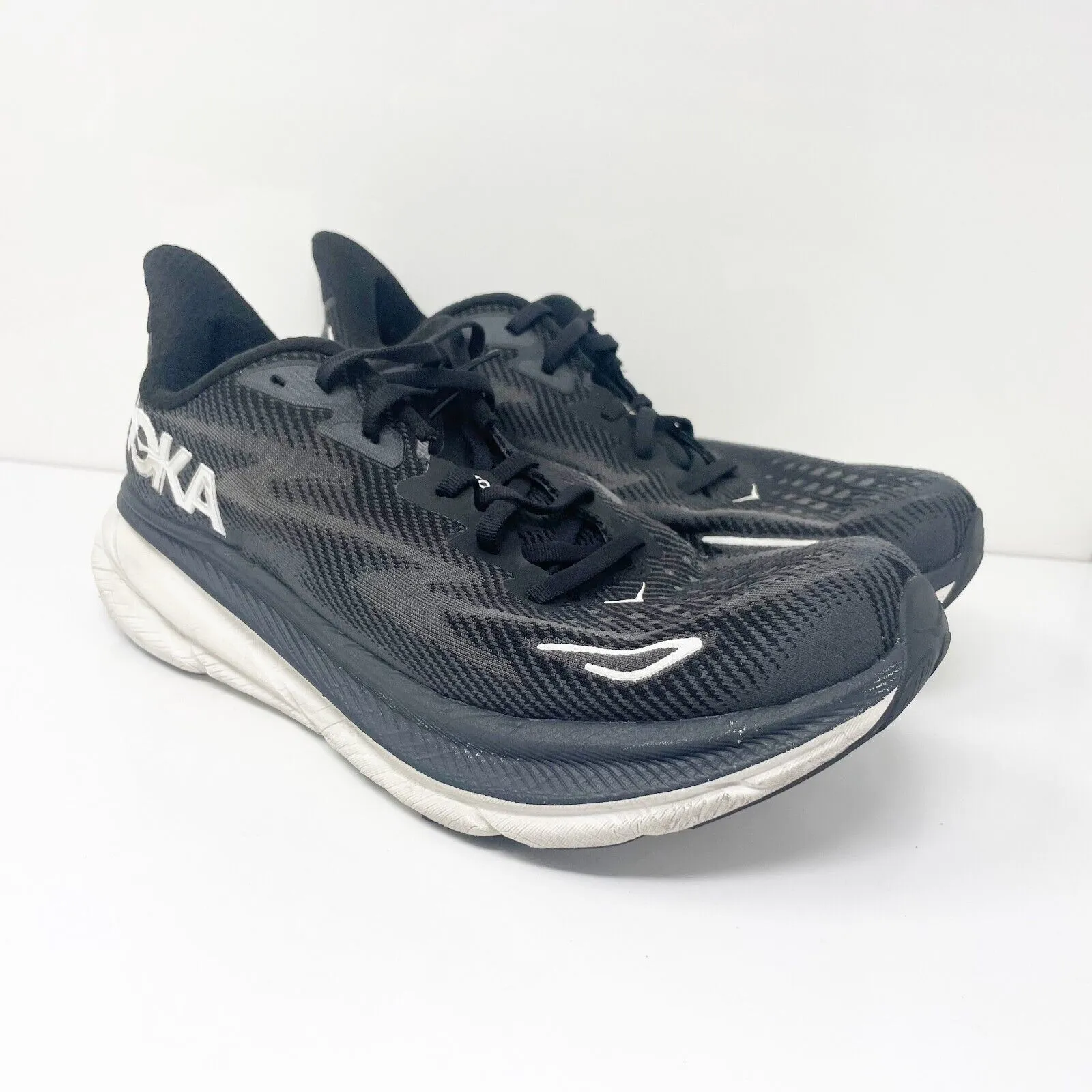 Hoka One One Mens Clifton 9 1132210 BWHT Black Running Shoes Sneakers Size 10 2E