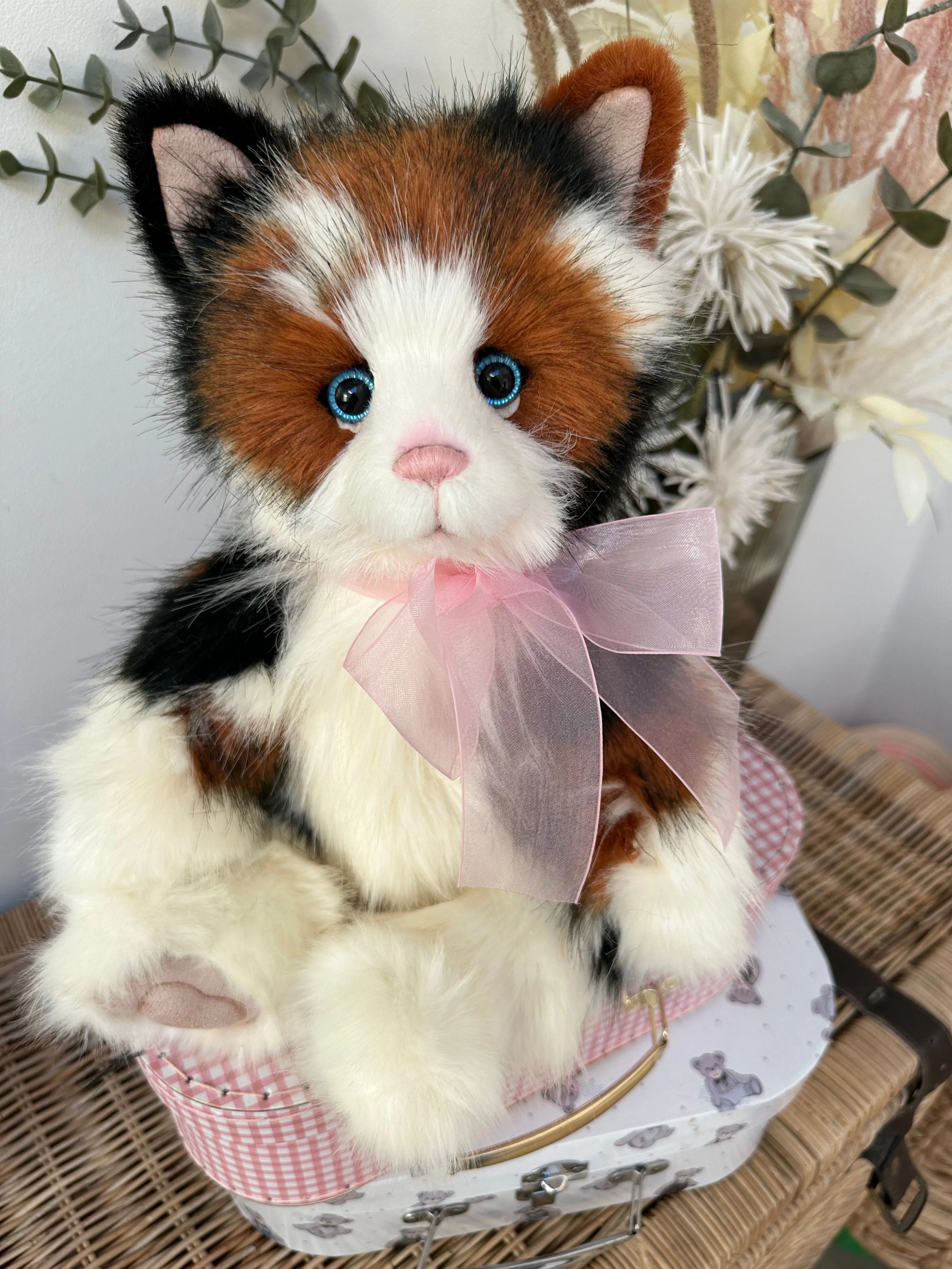 La Di Dah 2022 Plush Charlie Bears Kitten Pussy Cat