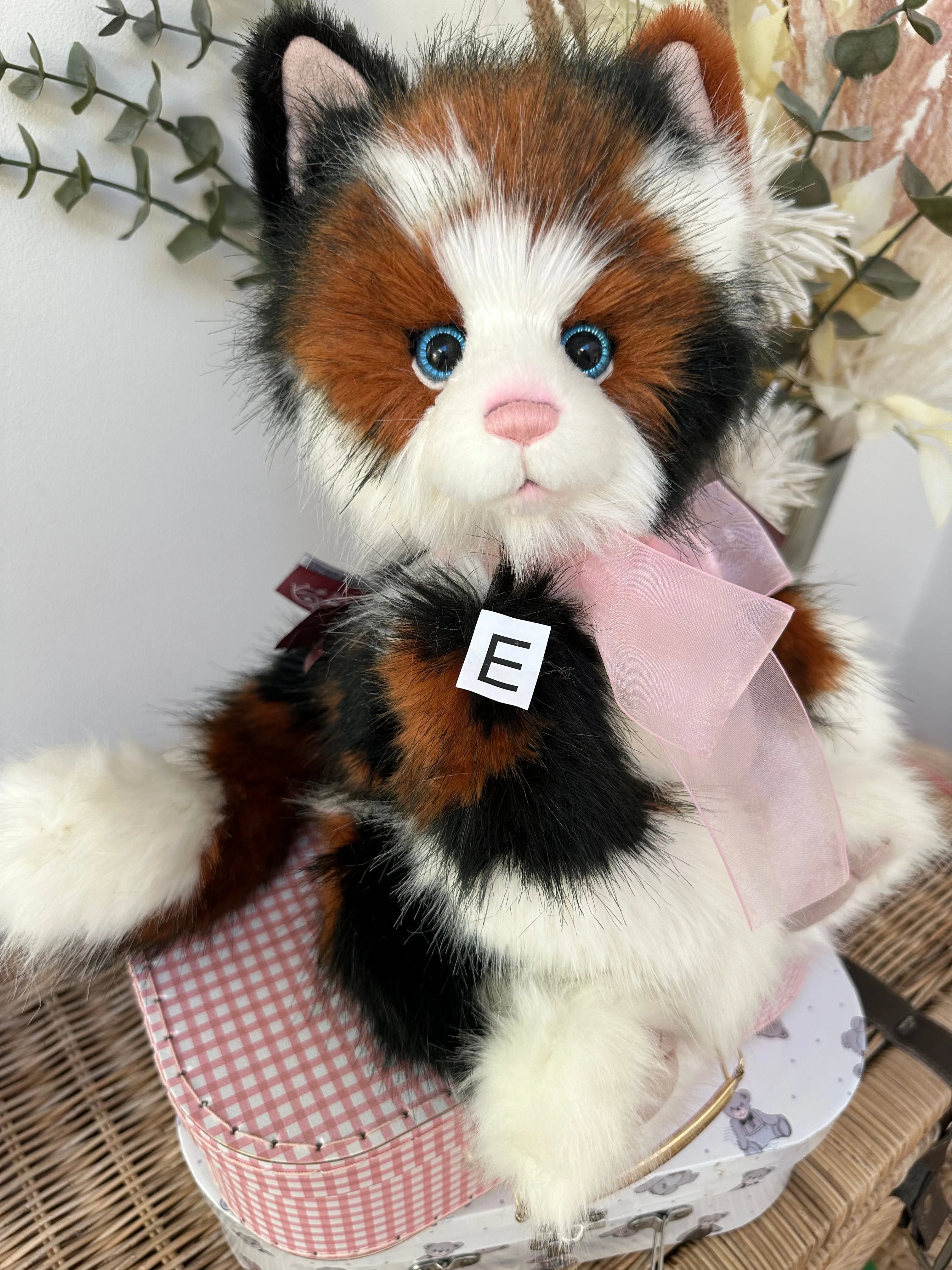 La Di Dah 2022 Plush Charlie Bears Kitten Pussy Cat