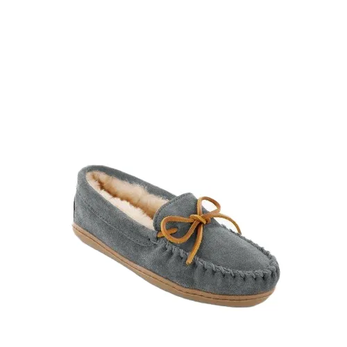 MINNETONKA SHEEPSKIN MOC